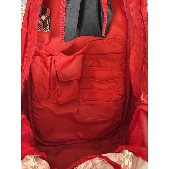 Burton Red Houndstooth Backpack Padded Straps School Bag Laptop Snowboard - Picture 8 of 11